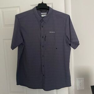 Columbia active shirt